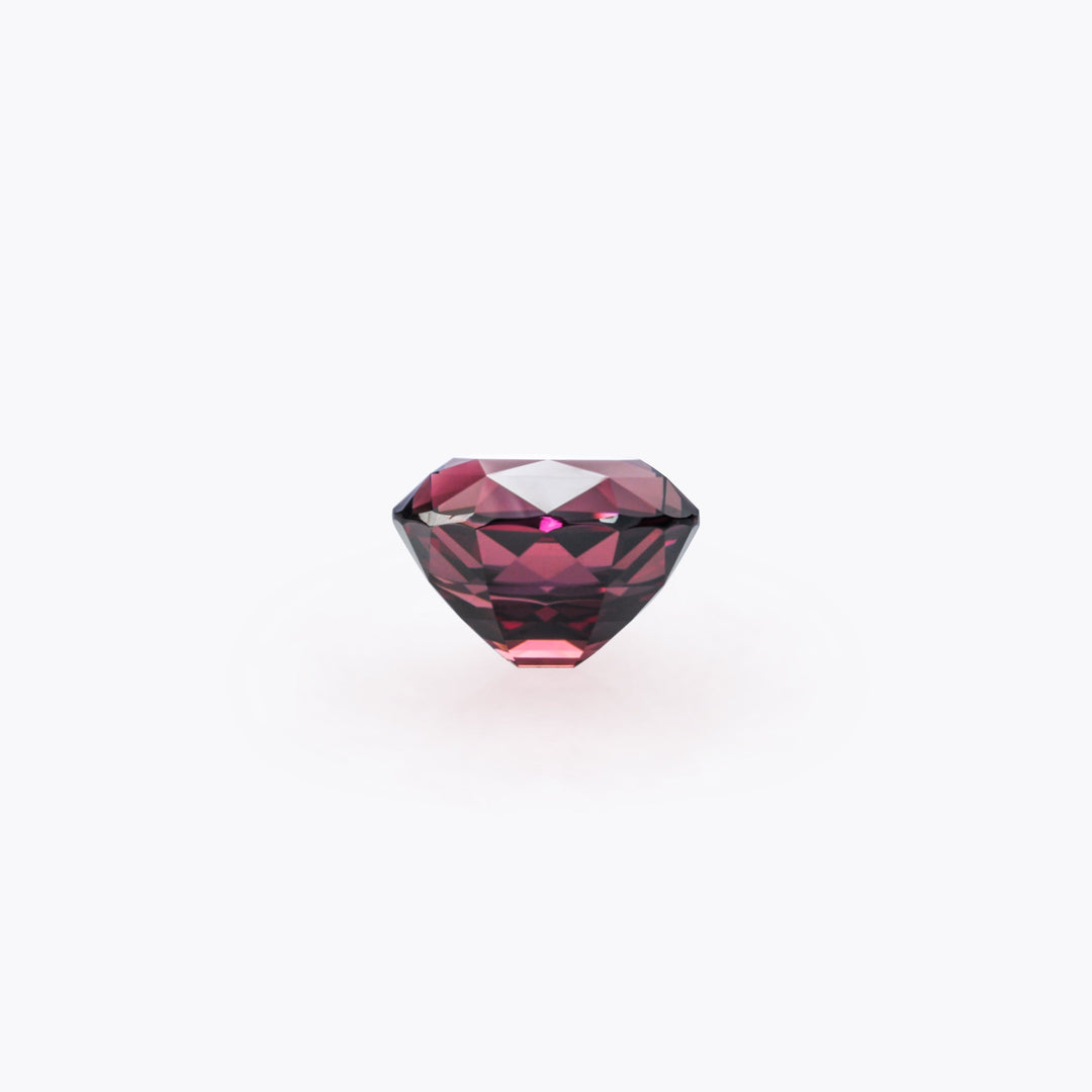 Rhodolite Garnet #1016075